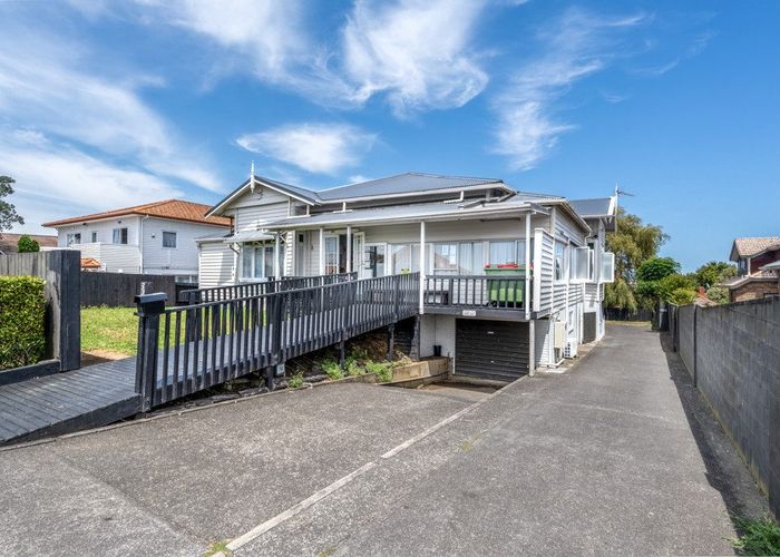  at 323 Mount Albert Road, Mount Roskill, Auckland City, Auckland