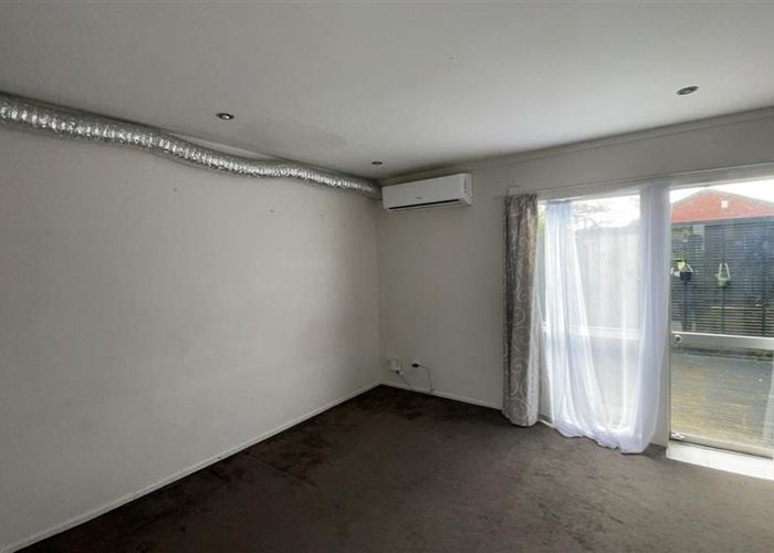  at 12 Fred Woodward Place, Mount Roskill, Auckland City, Auckland