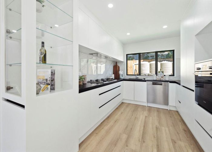  at Lot 5, 140 Kolmar Road, Papatoetoe, Manukau City, Auckland