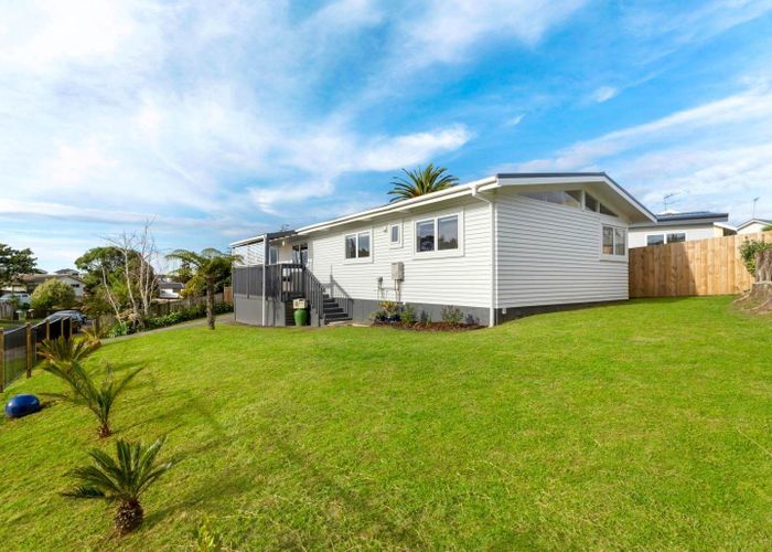  at 21a Patts Avenue, Glendene, Waitakere City, Auckland