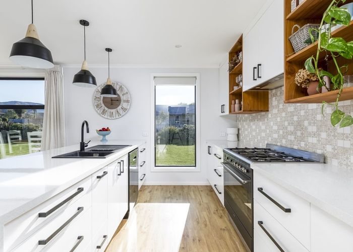  at 27 Edinburgh Street, Waimate, Waimate