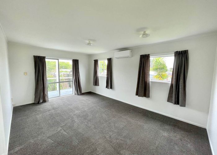  at 2/16 Sandra Avenue, Otara, Manukau City, Auckland