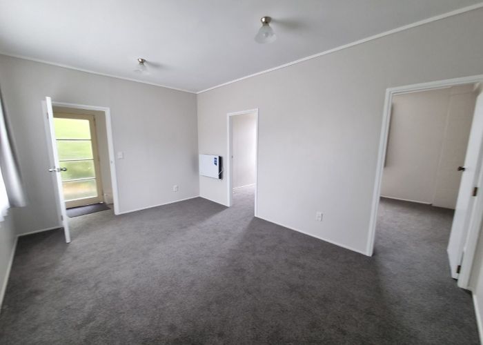  at 1B Court Road, Tawa, Wellington