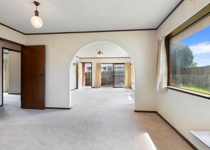  at 2/162 Prince Regent Drive, Farm Cove, Manukau City, Auckland