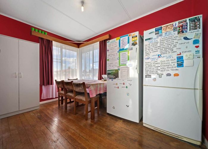  at 9 Doughty Place, Otara, Auckland