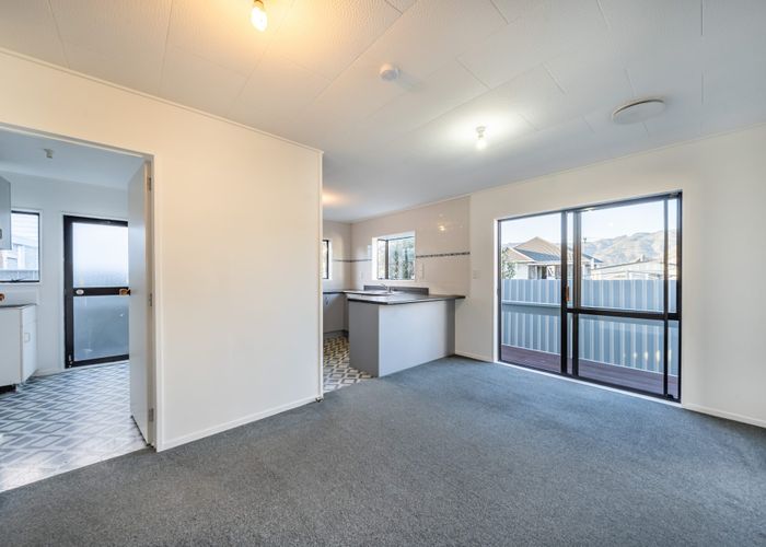  at 2/1006 High Street, Avalon, Lower Hutt, Wellington