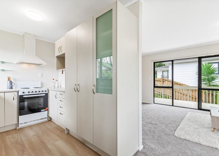  at 3 Fernhaven Place, Massey, Waitakere City, Auckland