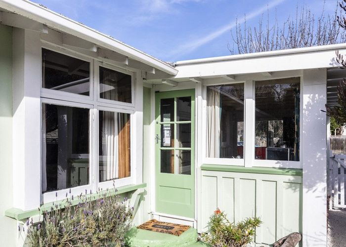  at 35 Colenso Street, Sumner, Christchurch City, Canterbury