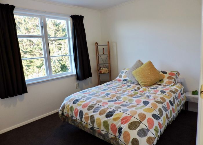  at 42 Allen Terrace, Tawa, Wellington