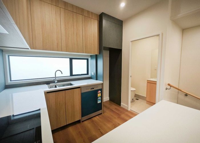  at 16 Parkwood Ave., Westgate, Waitakere City, Auckland