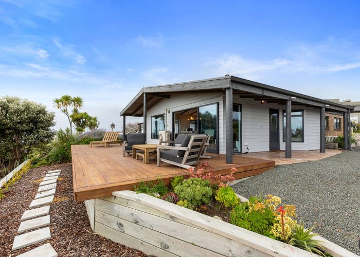 at 4 Dawn View Place, Tauranga