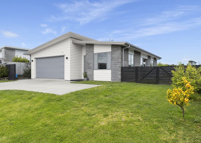  at 78 Puhirake Crescent, Pyes Pa, Tauranga