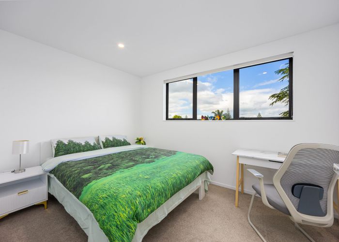  at 18/54 Taharoto Road, Takapuna, North Shore City, Auckland