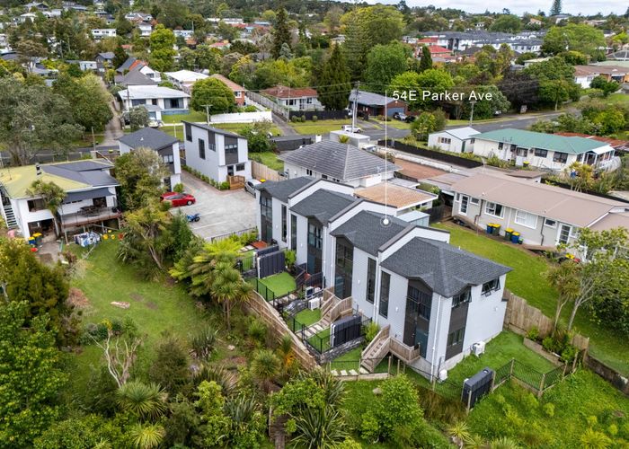  at 54E Parker Avenue, New Lynn, Waitakere City, Auckland