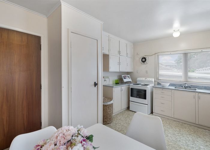  at 4/769 Beach Road, Browns Bay, Auckland