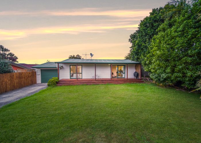  at 14A Lynette Place, Mangere, Auckland