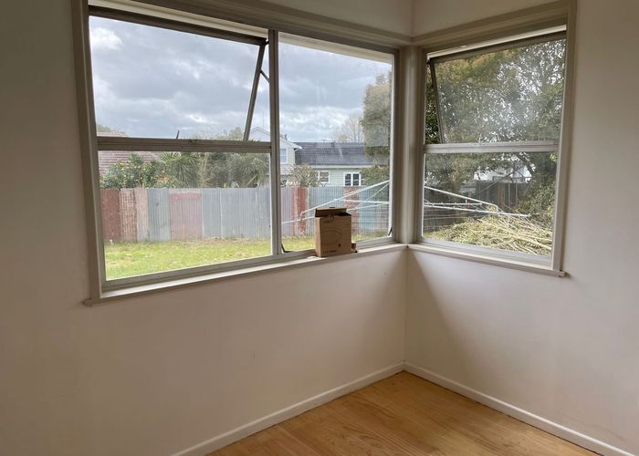  at 37 Beeston Crescent, Manurewa, Manukau City, Auckland