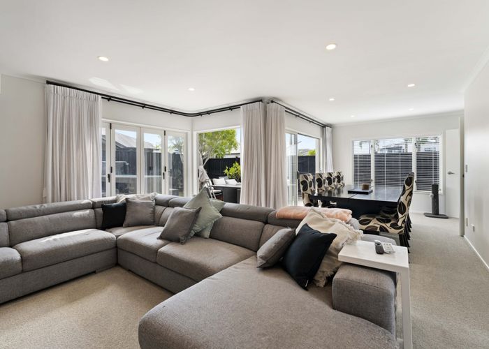  at 4 Rivoli Place, Karaka, Franklin, Auckland