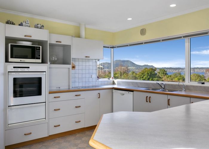  at 24 Kinder Street, Acacia Bay, Taupo