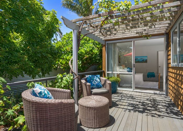  at 1/13 Trafalgar Road, Milford, Auckland