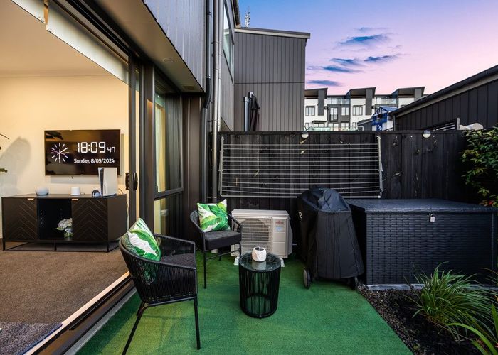  at 34 Pennant Street, Long Bay, Auckland