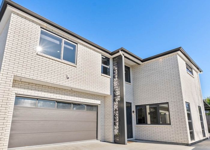  at 17A Ussher Place, Pakuranga Heights, Auckland