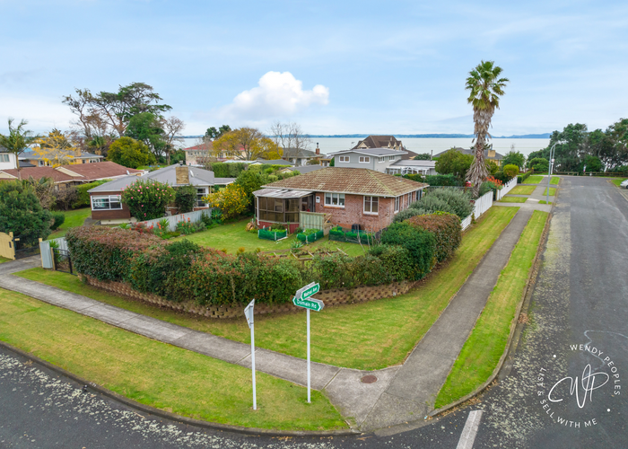  at 20 Domain Road, Weymouth, Auckland