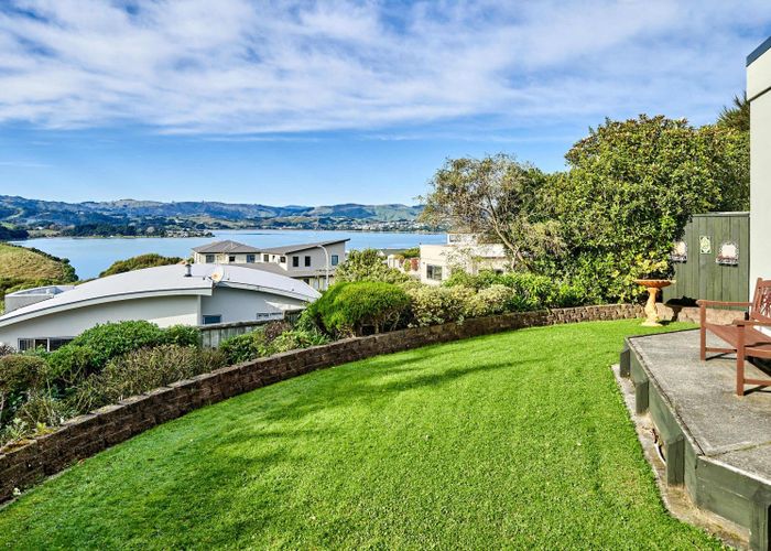 For sale 28 St Ives Drive, Camborne, Porirua, Wellington homes.co.nz