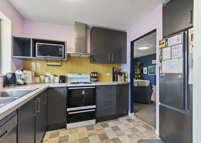  at 1/11 Salford Avenue, Redwood, Christchurch City, Canterbury