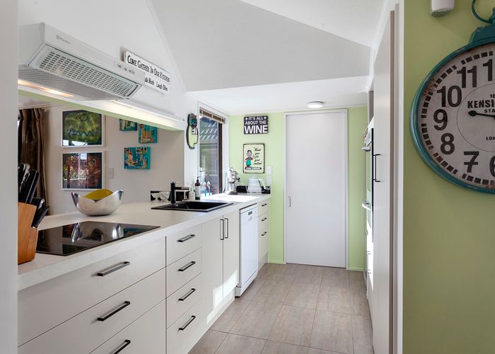  at 6/3 Karitane Drive, Cashmere, Christchurch