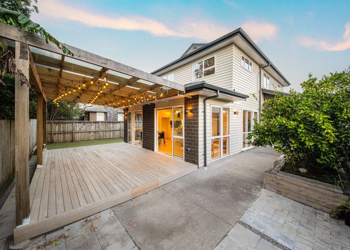  at 10 Marie Costello Way, Beach Haven, North Shore City, Auckland