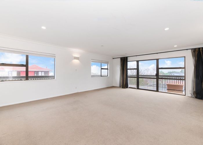  at 9 White Heron Drive, Massey, Auckland