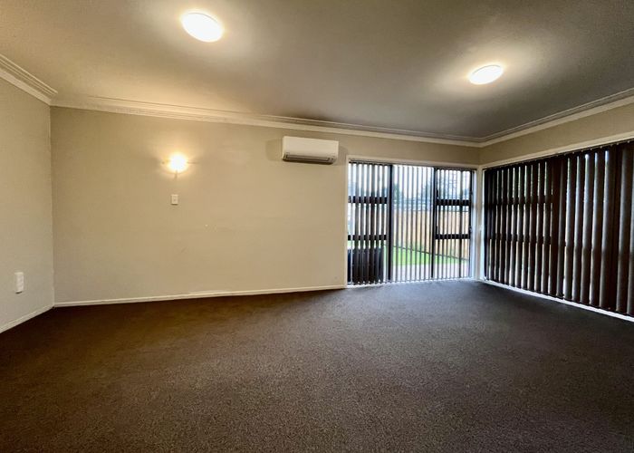  at 4 Oregon Place, Papakura, Papakura, Auckland
