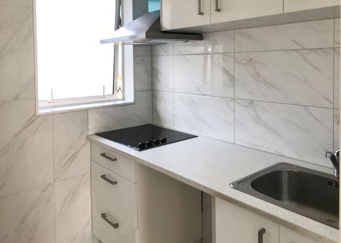  at 33B Hutchinsons Road, Bucklands Beach, Manukau City, Auckland