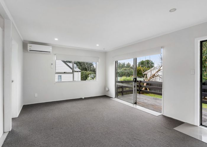  at 2/42 Moncrieff Avenue, Clendon Park, Manukau City, Auckland