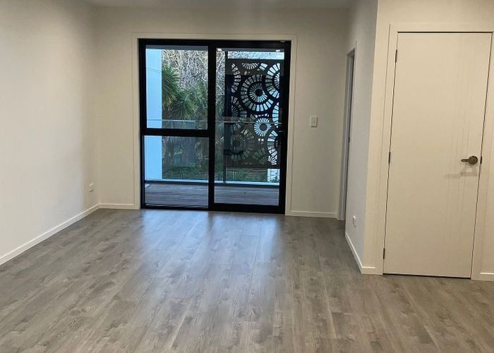  at 2/190A Green Lane West, Greenlane, Auckland