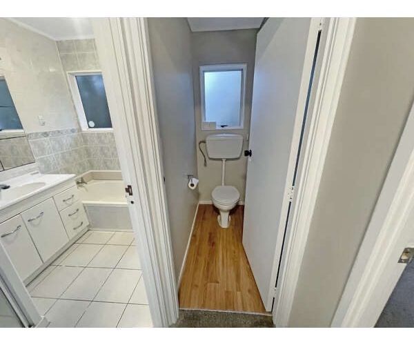  at 1/10 Halder Place, Torbay, North Shore City, Auckland