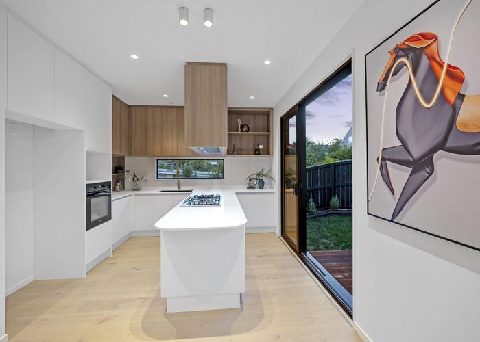  at 4/1 Montana Avenue, Murrays Bay, North Shore City, Auckland