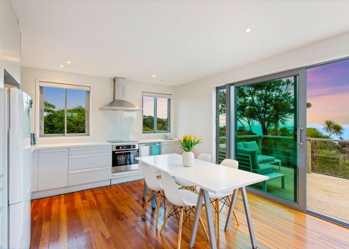  at 8 Mceldowney Road, Titirangi, Waitakere City, Auckland