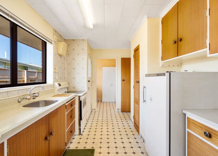  at 19 Roskilda Crescent, Taradale, Napier