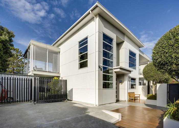  at 84 Te Awa Avenue, Te Awa, Napier, Hawke's Bay