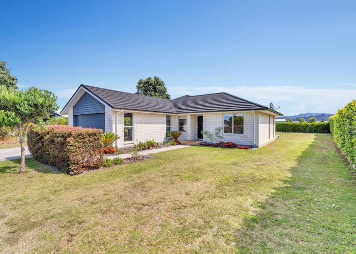 at 3 Bravo Place, Whitianga, Whitianga