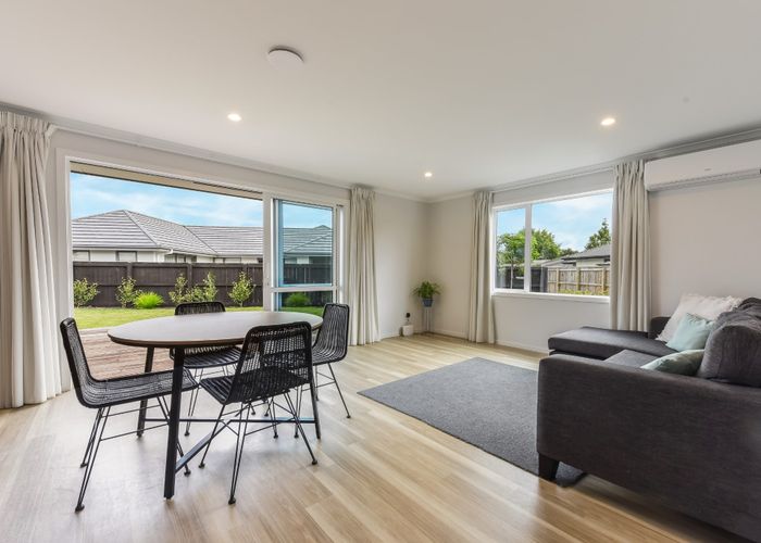  at 8 Carmine Crescent, Appleby, Richmond