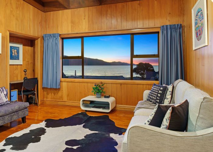  at 11 Waiheke Street, Waikanae Beach, Kapiti Coast, Wellington