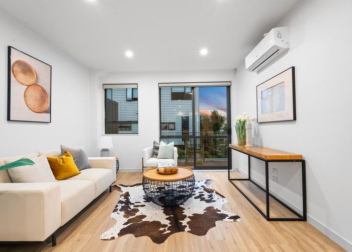  at 4D Fowler Street, Northcote, North Shore City, Auckland