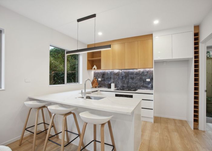 at 37C Sorrel Crescent, Bucklands Beach, Manukau City, Auckland