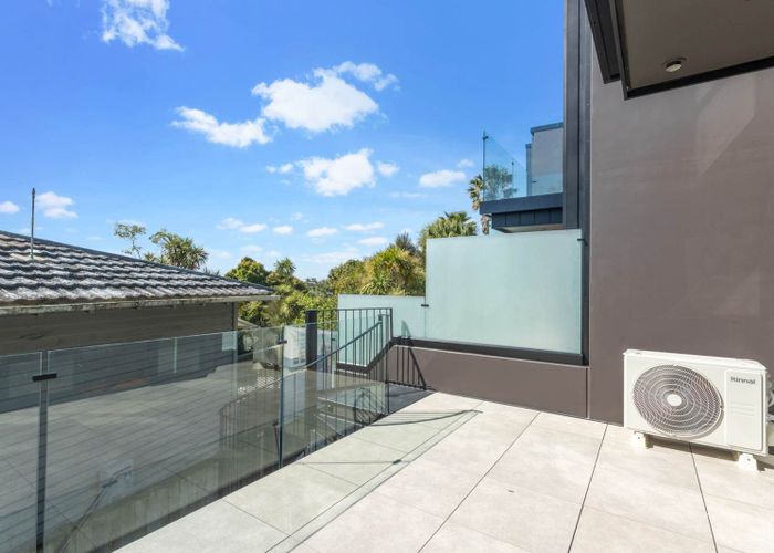 at 39D Garnet Road, Westmere, Auckland