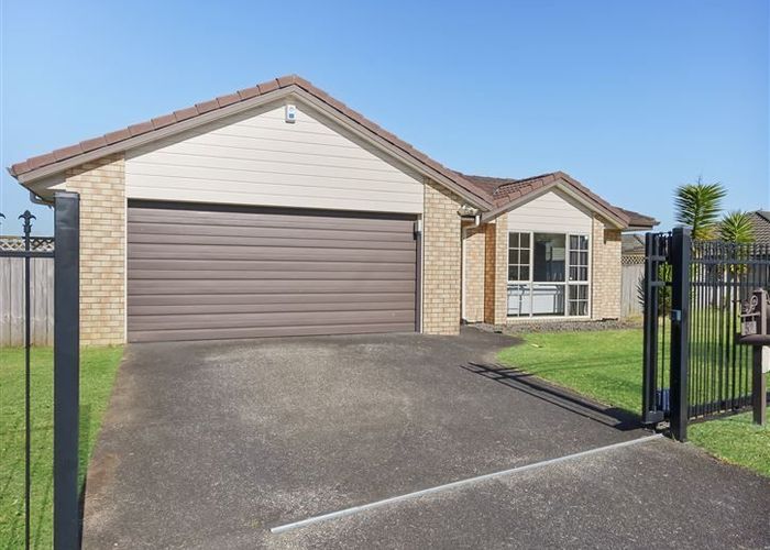  at 52 Foxlaw Street, Randwick Park, Manukau City, Auckland