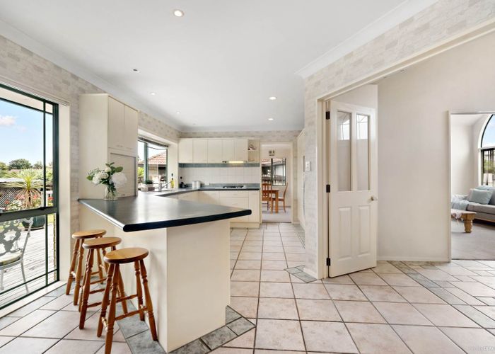  at 18 Brylee Drive, Conifer Grove, Takanini