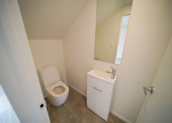  at 2/9 Maitland Street, Frankton, Hamilton